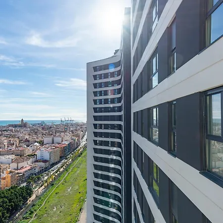 Skyline V Pool & Coworking By Ele Apartment *