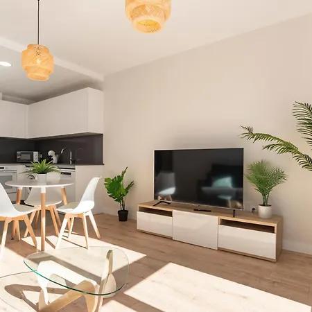Skyline V Pool & Coworking By Ele Apartment Malaga